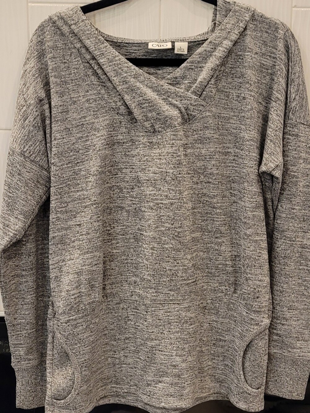 Womens Cato L/S Pullover Top with Hood Size M